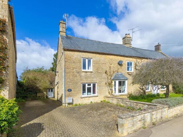 House for sale in Black Bourton, Oxfordshire