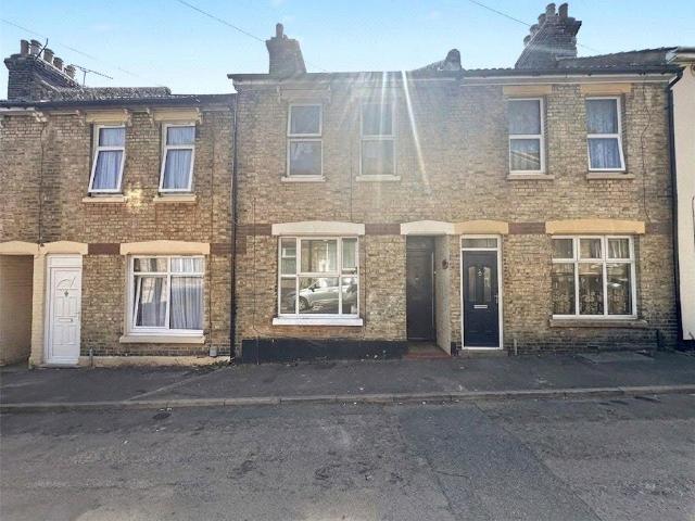 House for sale in Chatham