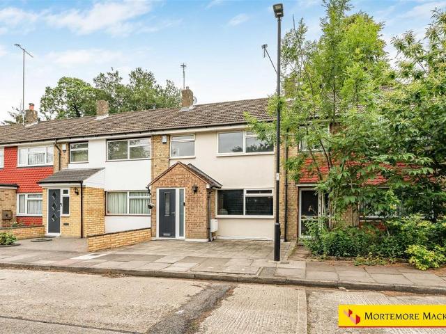 House for sale in Edmonton, Greater London