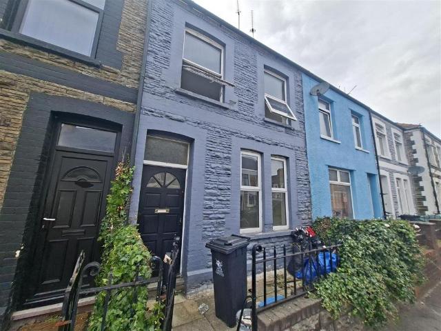 House for sale in Plasnewydd, Falcon Lodge