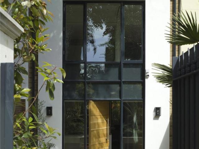 House for sale in Silchester Estate, Greater London
