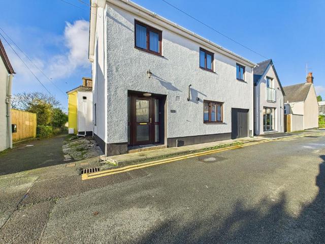 House for sale in Narberth, Wales