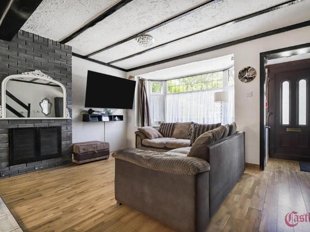 House for sale in Edmonton, Greater London