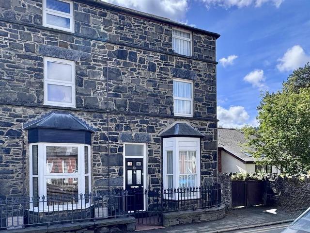 House for sale in Trofarth, Wales