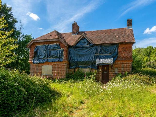 House for sale in Stroud Common, East Hampshire