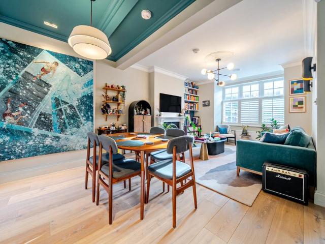 House for sale in Walham Green, Greater London
