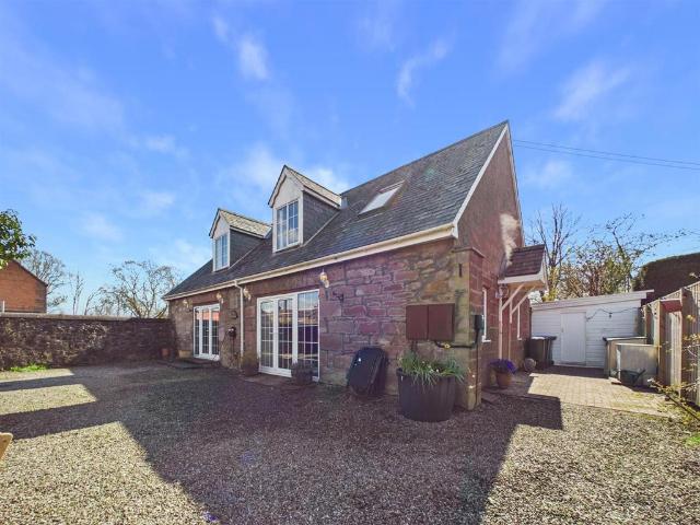 House for sale in Alyth, Scotland