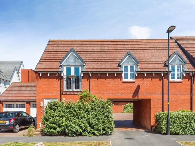 House for sale in Abbey Mead, Swindon