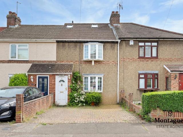 House for sale in Ivy Chimneys, Epping