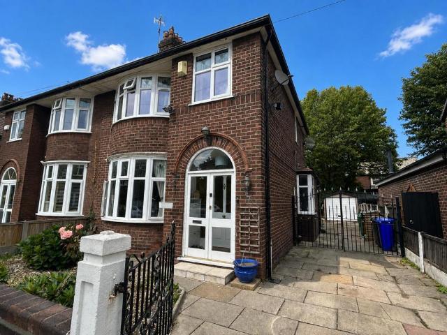 House for sale in Georgia, Greater Manchester
