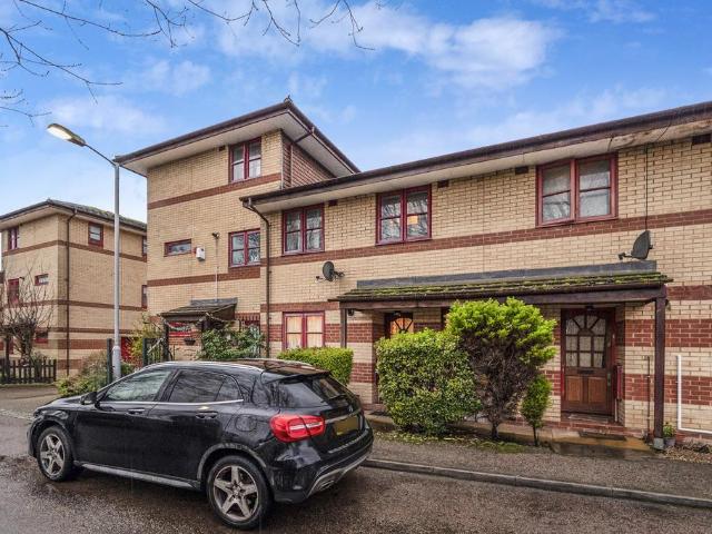 House for sale in London Borough of Lewisham, Brockley