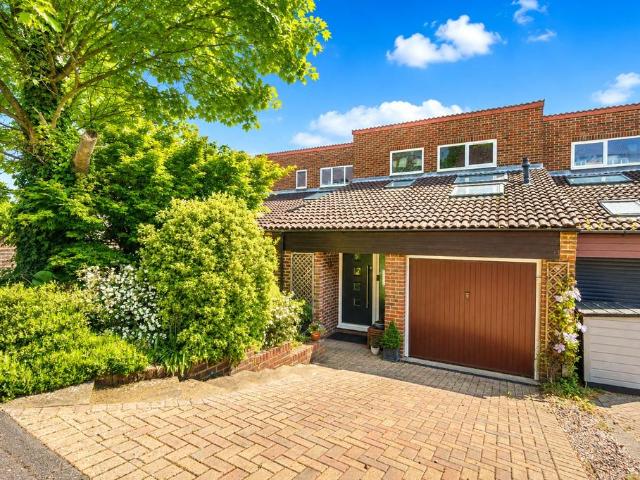 House for sale in Guildford Park, Westborough