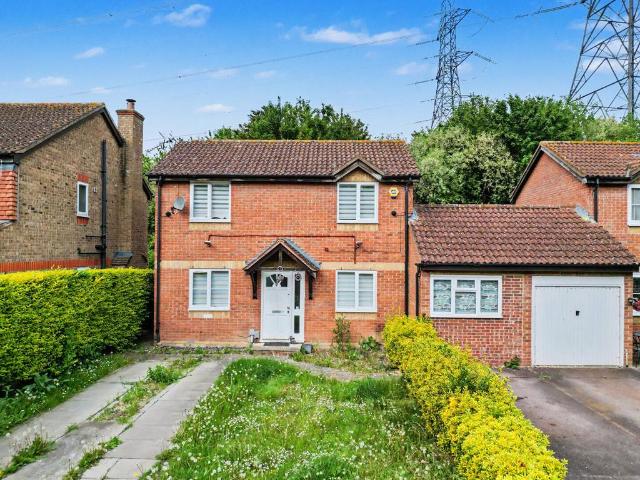 House for sale in Enfield Island Village, Greater London