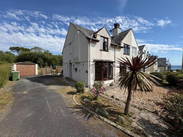 House for sale in Criccieth