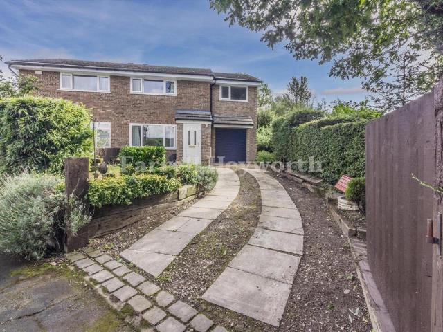 House for sale in Clayton-le-Woods, Chorley