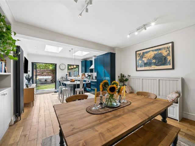 House for sale in Summerstown, Greater London