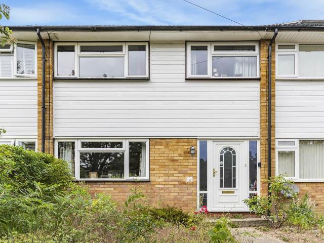 House for sale in The Butts, Kent