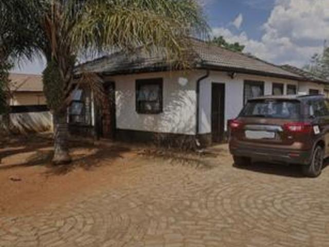 House for sale in Akasia, Gauteng