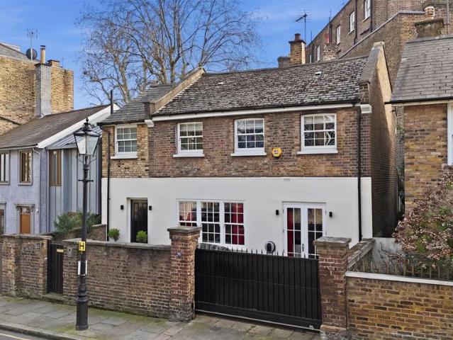 House for sale in Chalk Farm, Primrose Hill