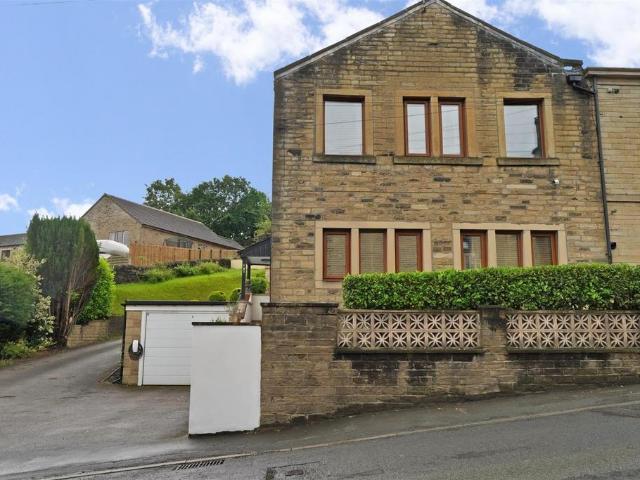 House for sale in Greetland, West Yorkshire