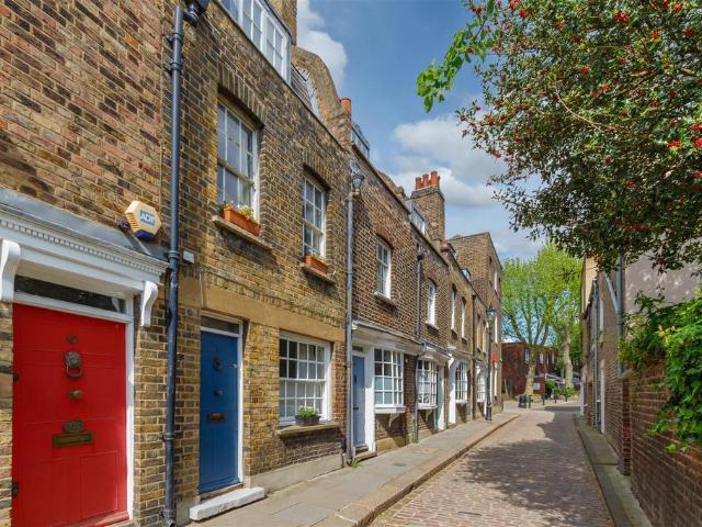 House for sale in Dartmouth Park, Greater London