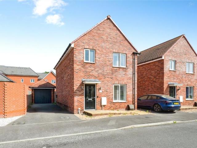 House for sale in Old Netley, Helford