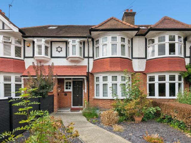 House for sale in London Borough of Ealing, Hanwell