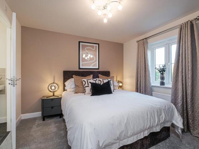House for sale in Priors Hall Park, Weldon