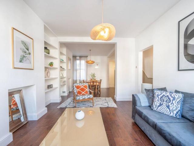 House for sale in College Park, Greater London