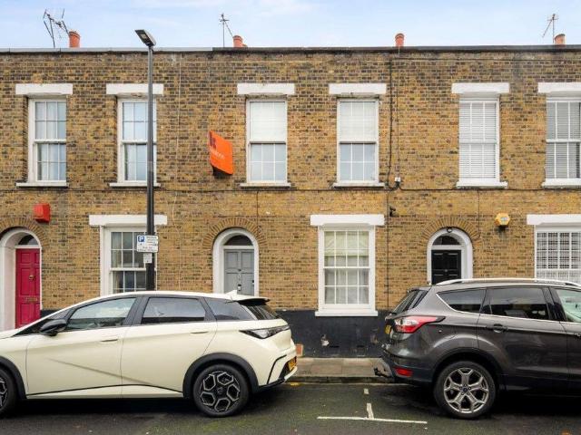House for sale in Ratcliffe, Limehouse