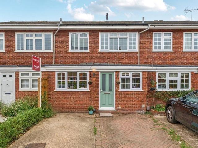 House for sale in Hampton Hill, Greater London
