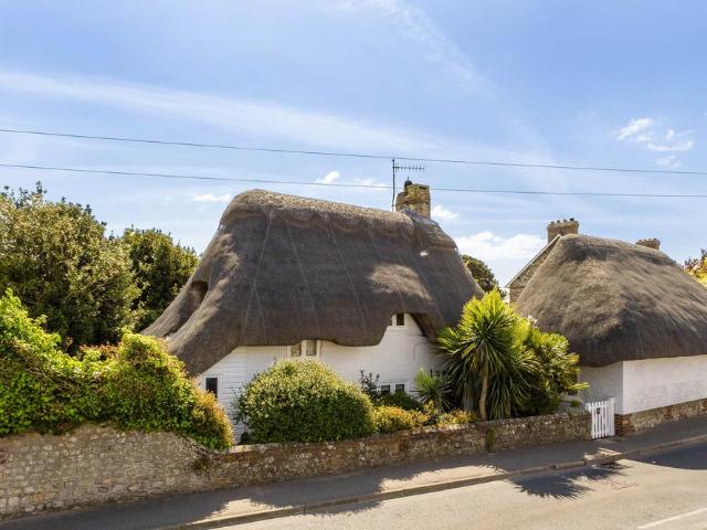 House for sale in Littlecote, West Sussex