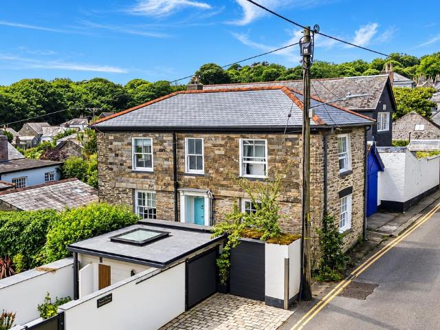 House for sale in Padstow, Cornwall