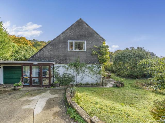 House for sale in Littlecote, West Sussex