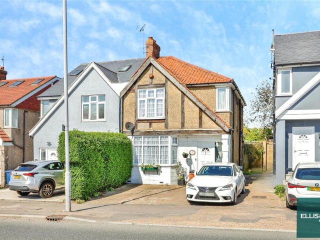 House for sale in Hendon, Greater London