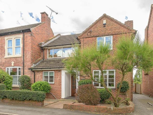 House for sale in Stourbridge, West Midlands