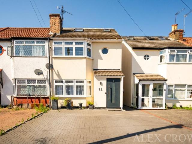 House for sale in Greater London