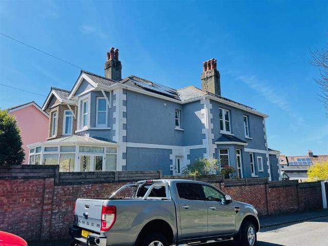 House for sale in Strode, Devon