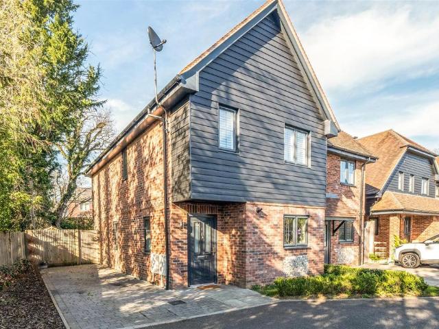 House for sale in Bolton Low Houses, Hampshire