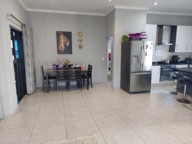 House for sale in Gordon's Bay, Western Cape