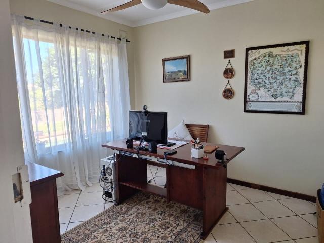 House for sale in Kingsburgh, Kwazulu-natal