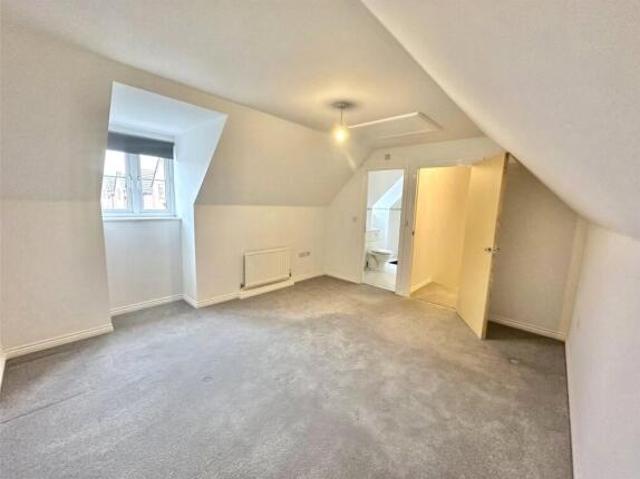 House for sale in Frogmore, Five Acres