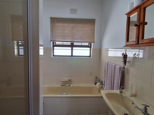 House for sale in Ugu District Municipality, Kwazulu-natal