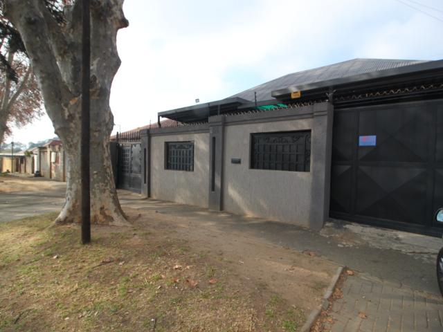 House for sale in Vosloorus, Gauteng