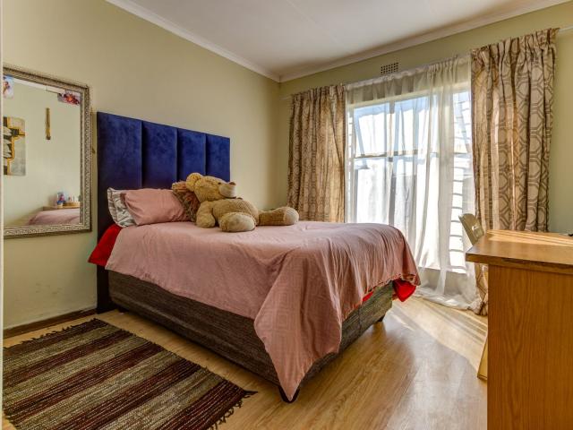 House for sale in Birchleigh North, Ekurhuleni