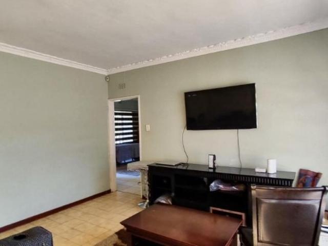 House for sale in Birchleigh North, Ekurhuleni