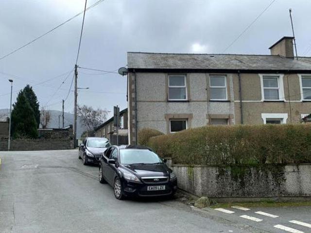 House for sale in Blaenau Ffestiniog, Wales