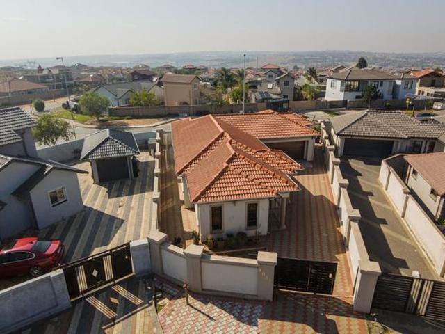 House for sale in Midrand