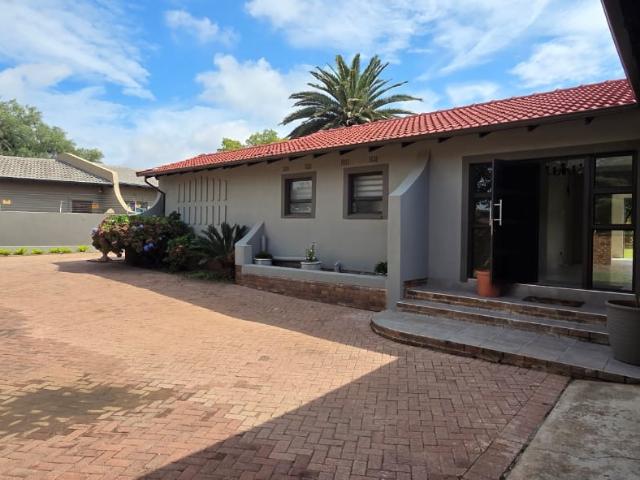 House for sale in Brackenhurst, Ekurhuleni
