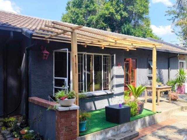 House for sale in Brackenhurst, Ekurhuleni